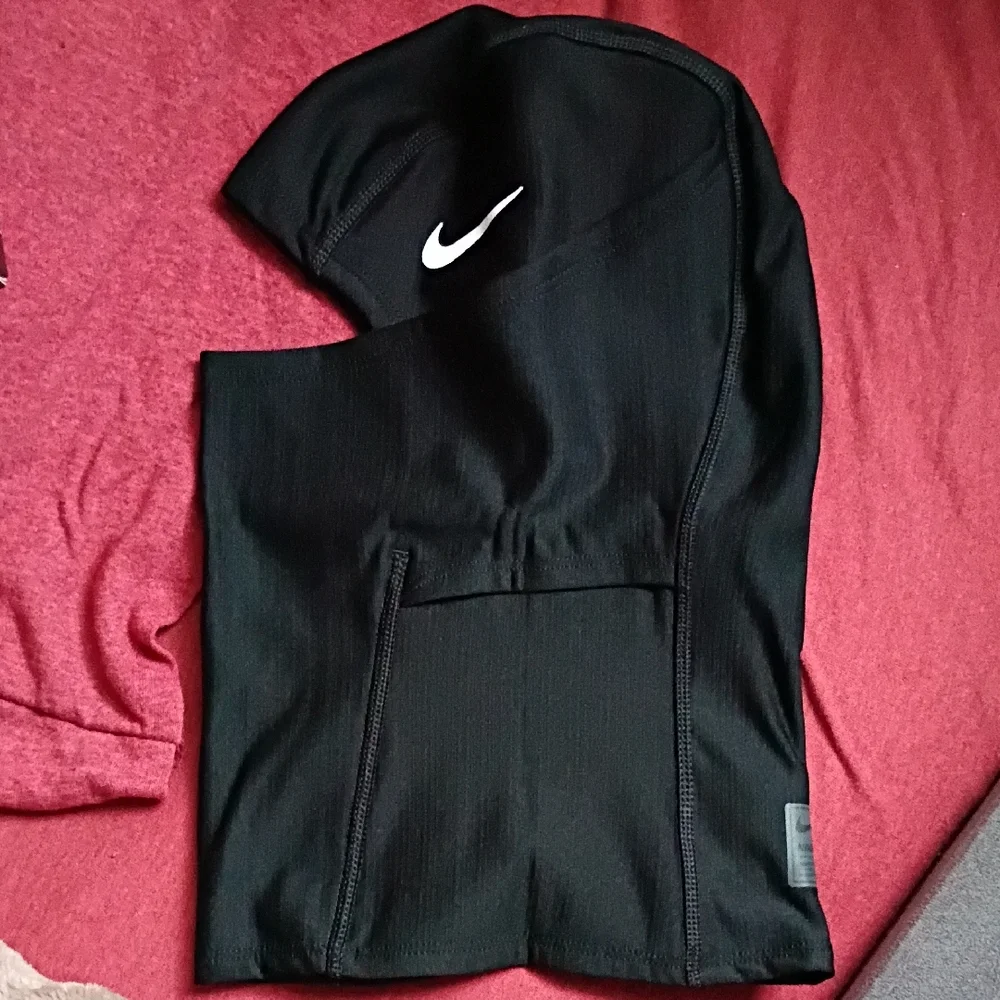 Nike Pro Hyperwarm Hood in Black